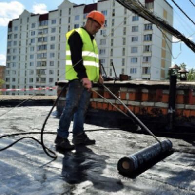 Заменяем старую кровлю: когда стоит начинать?